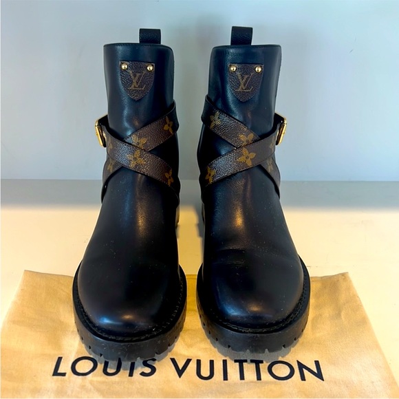 Louis  Vuitton limited edition Moto Ankle Boots 🤎🖤 size 38 - Picture 3 of 9